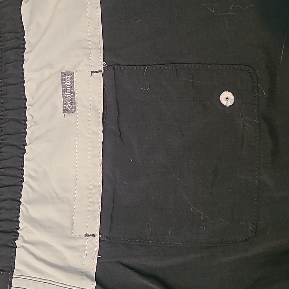 Columbia Black Shorts - Picture 4 of 6